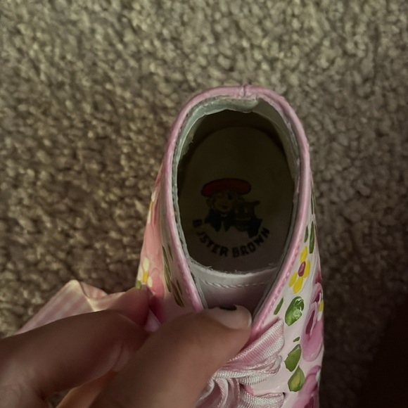 “Buster Brown- Painted Baby Shoes” - Picture 4 of 7